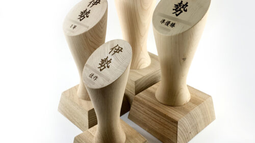 木製トロフィー　ヒノキ