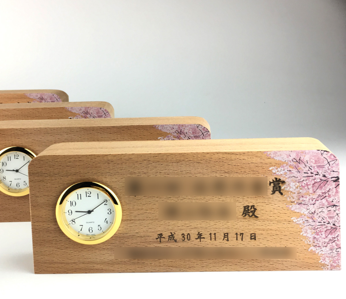 受賞記念品として～イラスト入り置時計（カラー印刷・サクラ）